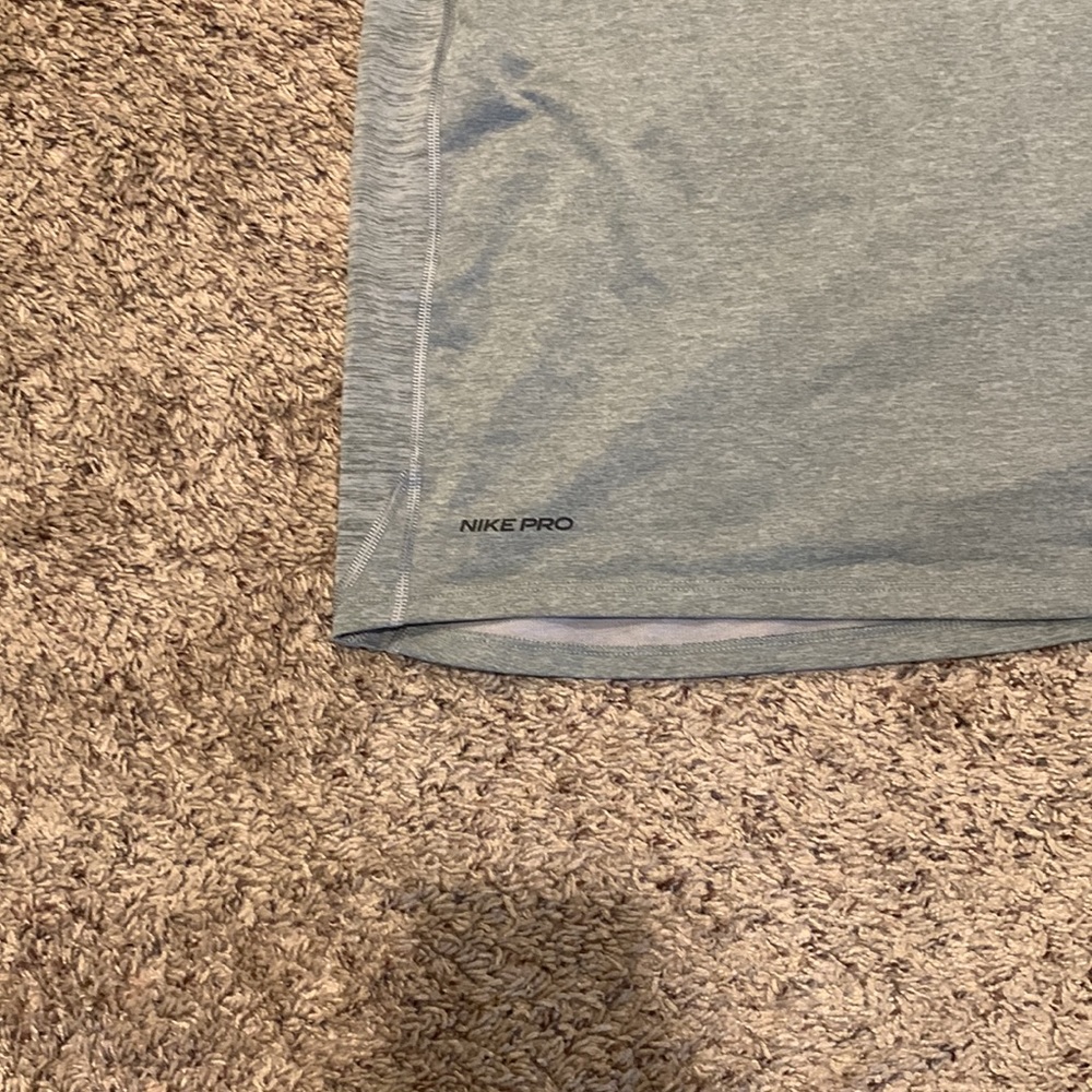 Nike Dri-Fit Tee - Picture 3 of 6